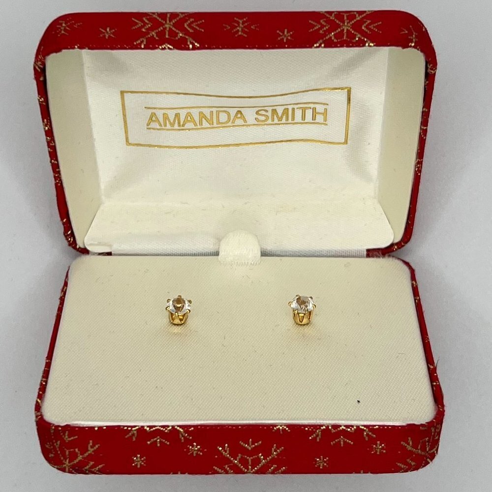 AMANDA SMITH vintage earrings new in box